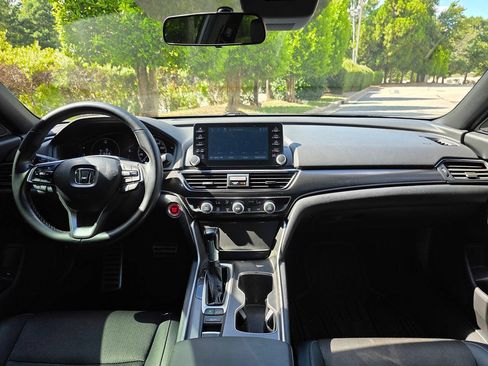 Used 2021 Honda Accord Sport image 14