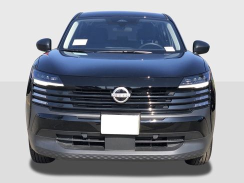 New 2025 Nissan Kicks S image 8