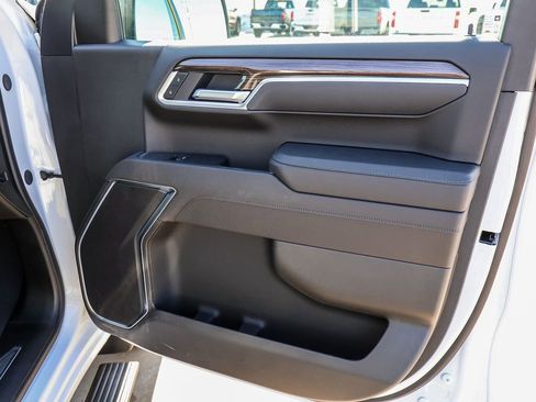 Certified 2026 Chevrolet Silverado 1500 LT image 19