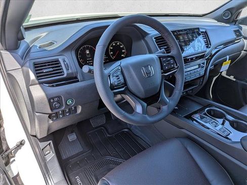 New 2026 Honda Ridgeline Black Edition image 3