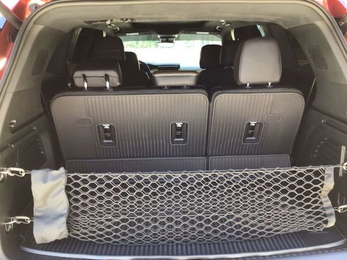 Used 2026 GMC Acadia Denali Ultimate w/ LPO, Floor Liner Package FWD image 27
