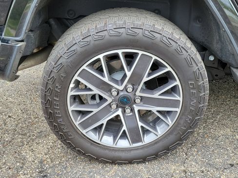 Used 2024 Jeep Wrangler High Altitude AWD/4WD image 5