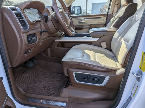 Used 2020 RAM 1500 Laramie image 11