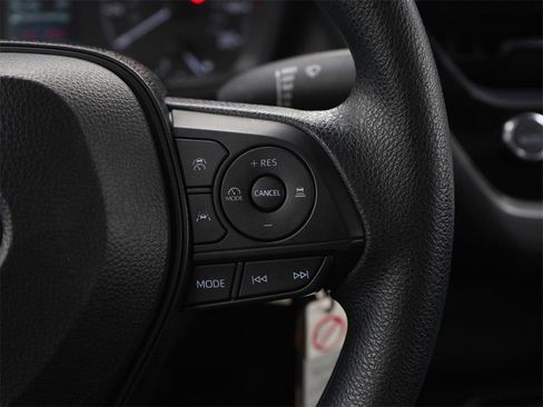 Used 2024 Toyota Corolla LE image 25