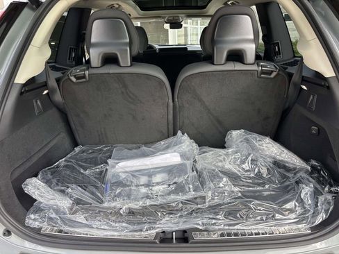 New 2026 Volvo XC90 B6 Plus w/ Protection Package Premier image 9