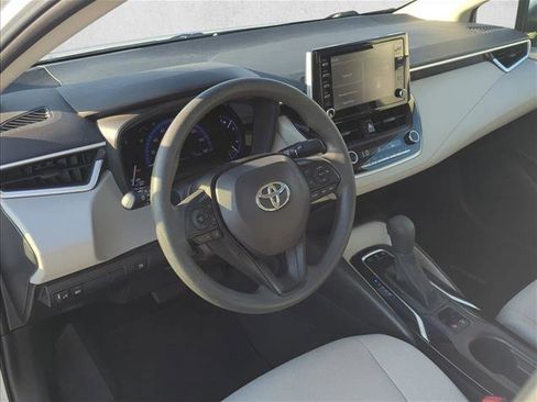 Certified 2020 Toyota Corolla LE FWD image 9