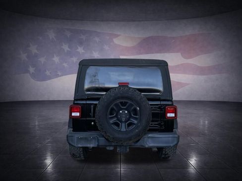 Used 2018 Jeep Wrangler Unlimited Sport image 4