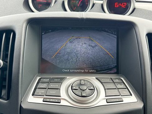 Used 2018 Nissan 370Z Touring Sport RWD image 14