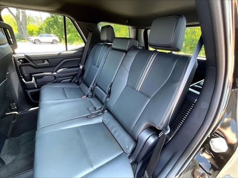 Used 2025 Toyota 4Runner Limited AWD/4WD image 14