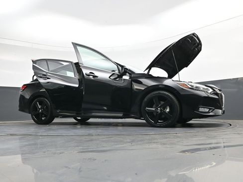 Used 2022 Nissan Sentra SR w/ SR Premium Package FWD image 29
