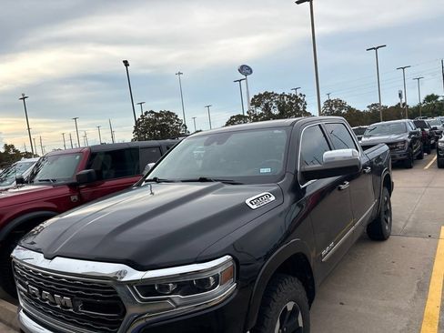 Used 2019 RAM 1500 Limited w/ Advanced Safety Group AWD/4WD image 2