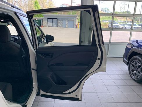 Certified 2025 Subaru Forester Premium AWD/4WD image 21