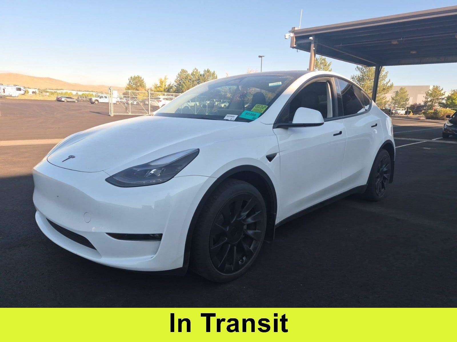 Used 2023 Tesla Model Y Long Range AWD/4WD image 1