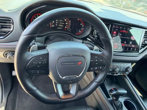 Used 2025 Dodge Durango GT AWD/4WD image 16