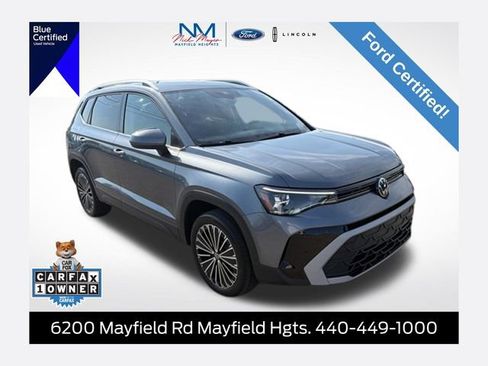 Used 2025 Volkswagen Taos SE FWD image 1