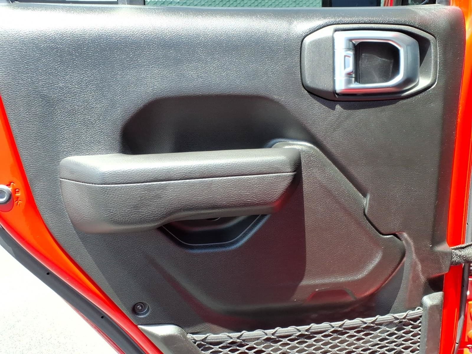 Used 2022 Jeep Gladiator Sport AWD/4WD image 19