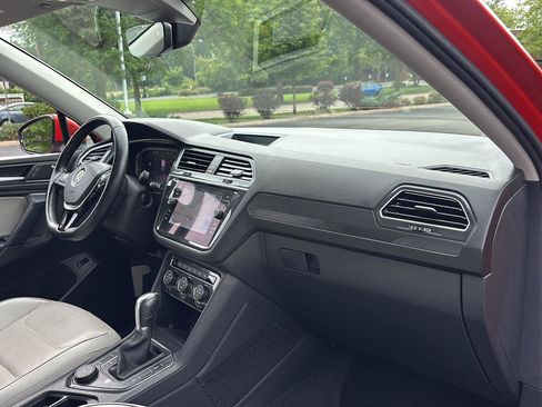 Used 2019 Volkswagen Tiguan S AWD/4WD image 14