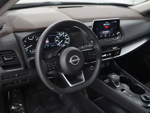 Used 2023 Nissan Rogue SV w/ SV Premium B Package AWD/4WD image 21