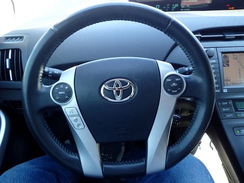 Used 2010 Toyota Prius Three image 14