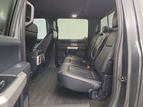 Used 2019 Ford F150 Lariat image 11