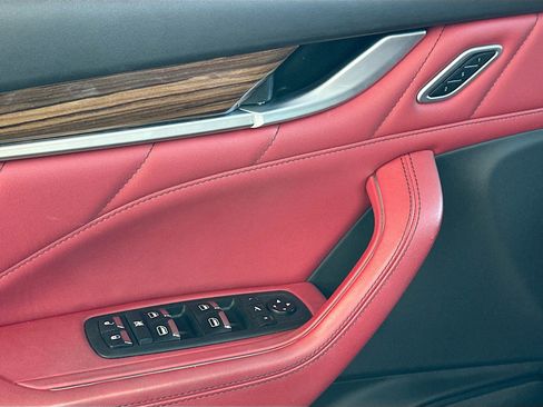 Used 2022 Maserati Levante Modena image 18