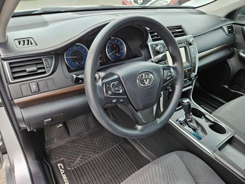 Used 2016 Toyota Camry LE image 18