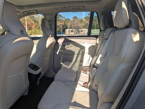 New 2026 Volvo XC90 B6 Ultra w/ Protection Package image 18