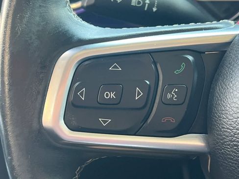 Used 2019 Jeep Wrangler Unlimited Sahara AWD/4WD image 31
