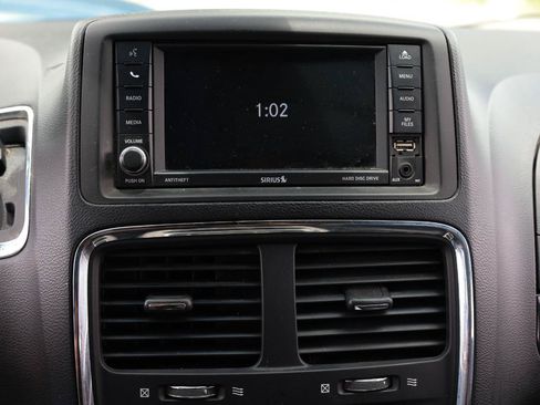 Used 2017 Dodge Grand Caravan SXT FWD image 34