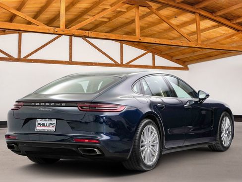 Used 2018 Porsche Panamera image 5