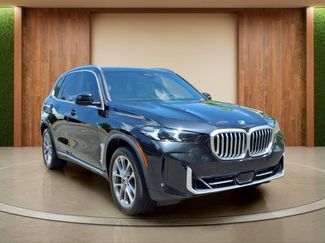 Used 2024 BMW X5 sDrive40i w/ Parking Assistance Package RWD video 1