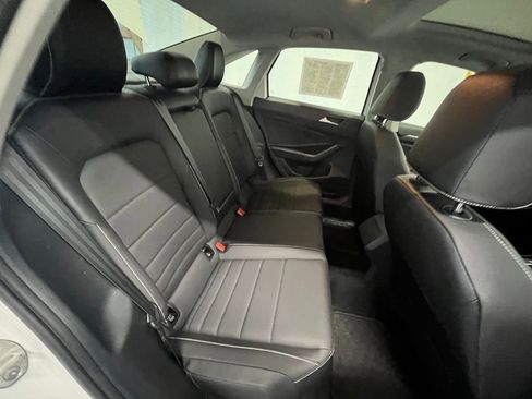 Certified 2023 Volkswagen Jetta SE w/ Panoramic Sunroof Package image 26