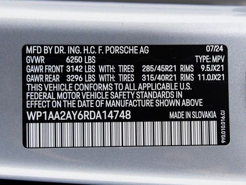 Used 2024 Porsche Cayenne image 77