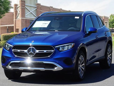 Certified 2026 Mercedes-Benz GLC 300 image 4