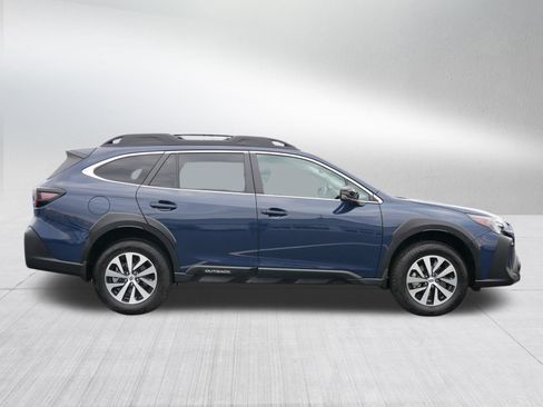 Certified 2025 Subaru Outback Premium image 8