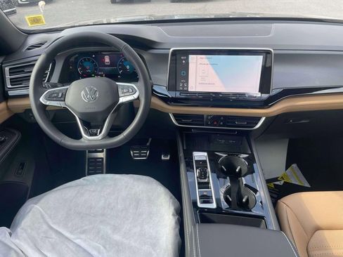 New 2026 Volkswagen Atlas Cross Sport SEL R-Line image 13