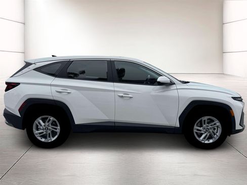 New 2026 Hyundai Tucson SE FWD image 9