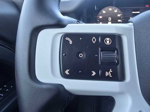 New 2026 Land Rover Defender 110 X-Dynamic SE image 31