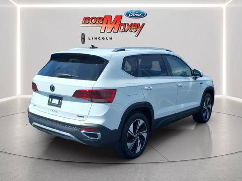 Used 2024 Volkswagen Taos SE AWD/4WD image 4