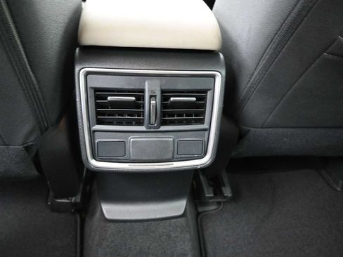 Used 2020 Subaru Forester Premium AWD/4WD image 15