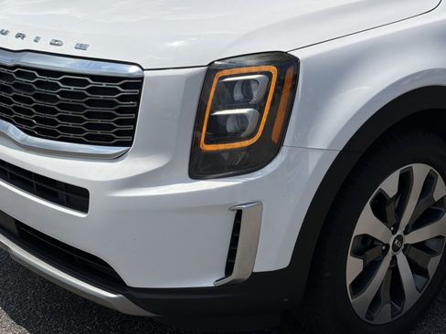Used 2021 Kia Telluride EX w/ EX Premium Package FWD image 7