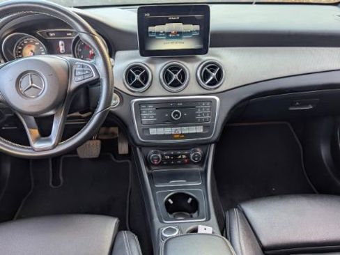 Used 2018 Mercedes-Benz CLA 250 4MATIC image 23