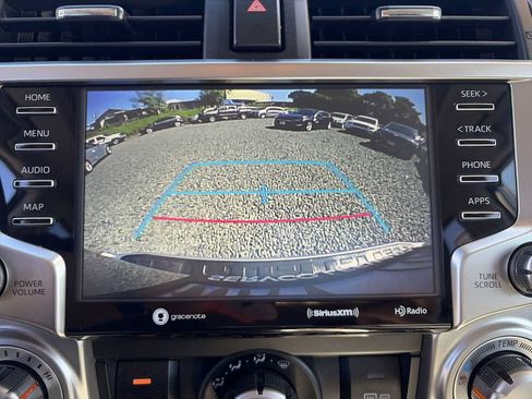 Used 2020 Toyota 4Runner SR5 Premium w/ Moonroof Package AWD/4WD image 23