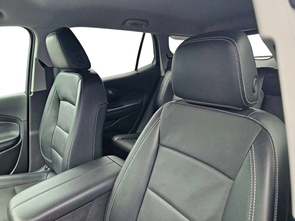 Used 2024 GMC Terrain SLT AWD/4WD image 19
