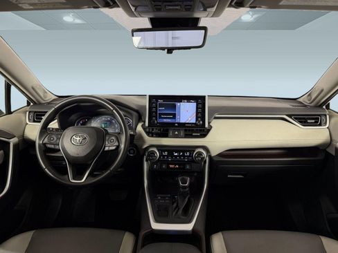 Used 2020 Toyota RAV4 Limited w/ Carpet Mat Package FWD image 15