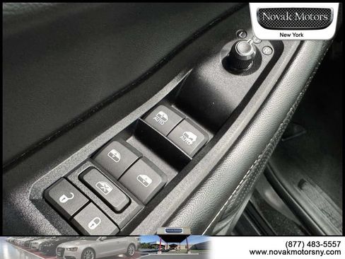 Used 2023 Jeep Grand Cherokee Altitude AWD/4WD image 20