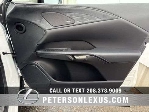 Used 2024 Lexus RX 450h AWD w/ Luxury Package image 11