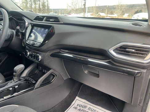 Certified 2023 Chevrolet TrailBlazer LT w/ Convenience Package image 28