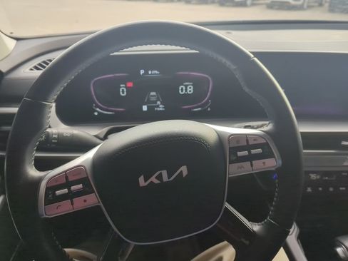 Used 2023 Kia Telluride S image 42