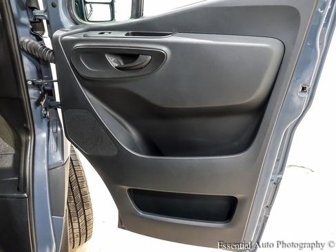 Used 2019 Mercedes-Benz Sprinter 170 image 18